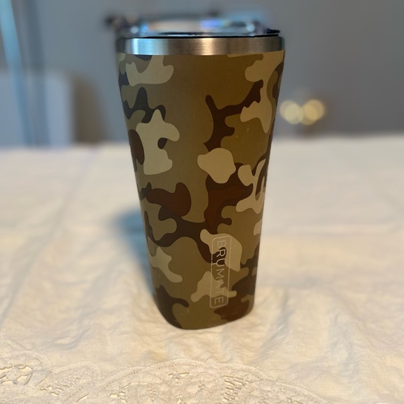 Brumate Other New Brumate Forest Camo Imperial Pint W Bevlock